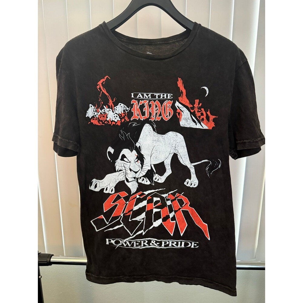 NWOT Men's Disney Villains Lion King Scar T-shirt Size Small